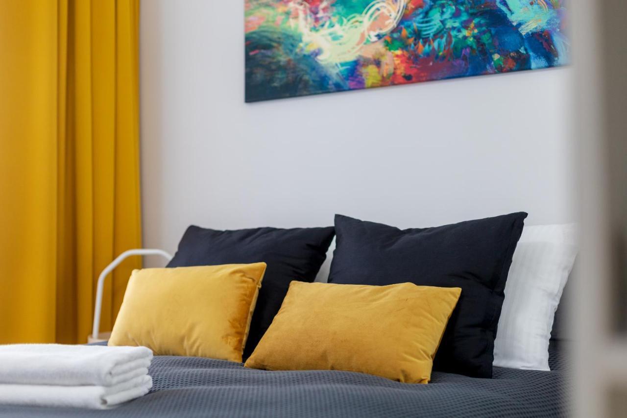 Apartamento Yellow Sunset Studio Varsovia Exterior foto