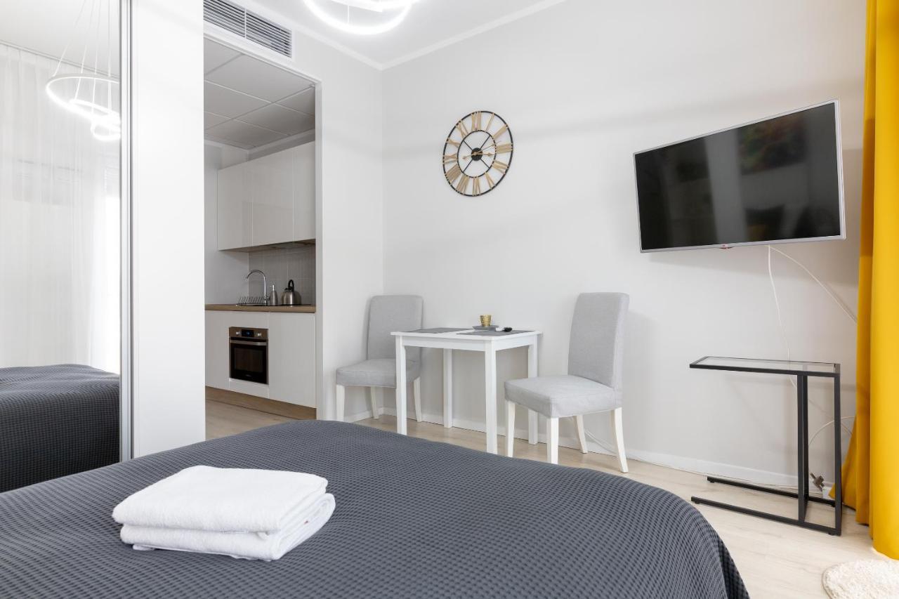 Apartamento Yellow Sunset Studio Varsovia Exterior foto